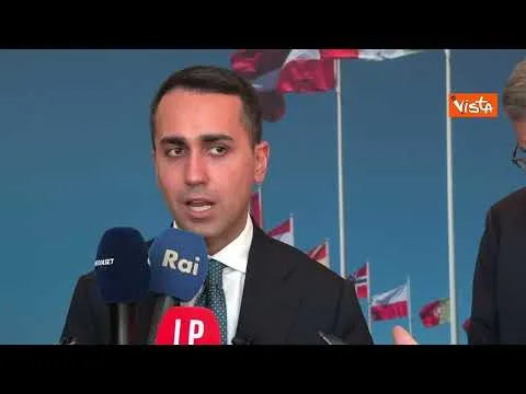 Ucraina, Di Maio: "No alla no-fly zone. Rischio conflitto continentale che come Nato non vogliamo"