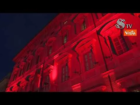 Palazzo Madama illuminato di rosso in vista della Giornata contro la violenza sulle donne