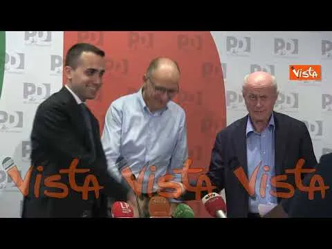 Concentrato e pensieroso, ecco l’espressione di Letta durante la conferenza con Di Maio e Tabacci