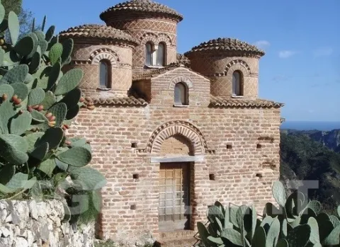 Io scelgo Calabria: soluzioni mirate perché genio e bellezza si esprimano nella nostra terra