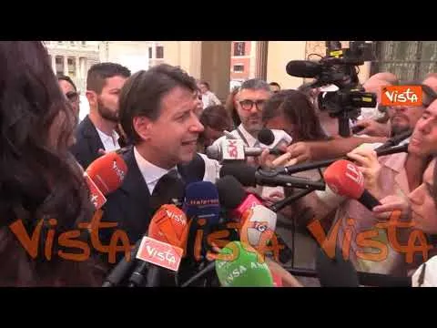 Conte incontra Draghi: "Stiamo al Governo ma vogliamo impegni chiari e precisi"