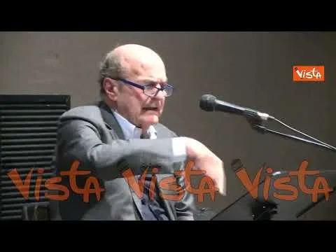 Bersani: "Negli ultimi anni è aumentata enormemente la precarietà sul lavoro"