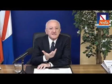 De Luca: In Campania Pd sequestrato, un saluto al cacicco Misiani e al fiore fresco Camusso
