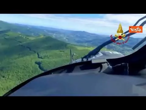 Elicottero disperso sull'Appennino tosco-emiliano, le ricerche dei Vigili del Fuoco