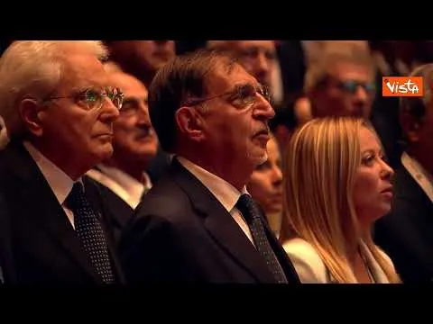 Meloni, La Russa, Tajani e Bonomi cantano l'Inno di Mameli all'assemblea di Confindustria
