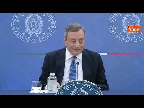 Draghi: Ho augurato buone vacanze ai non candidati. Agli altri ho augurato di realizzare sogni