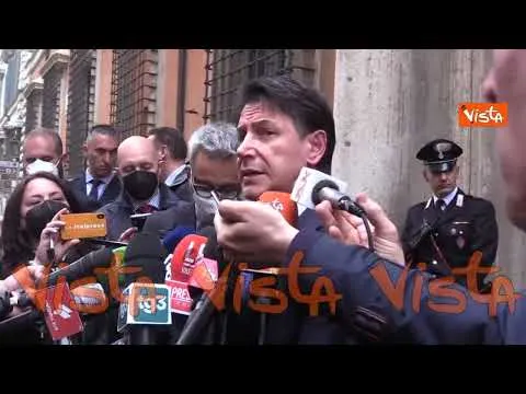 Conte: "Deluso se Draghi va a Washington senza riferire prima in Parlamento"