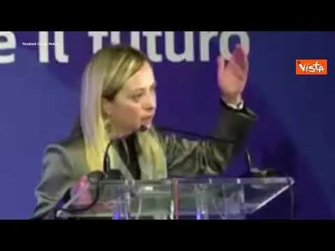 Meloni: "Siamo con l'Ucraina, nazione sovrana deve potersi difendere"