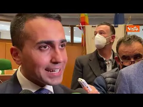 Di Maio: "Da Zelensky apertura importante su Crimea, Putin dimostri di volere la pace"