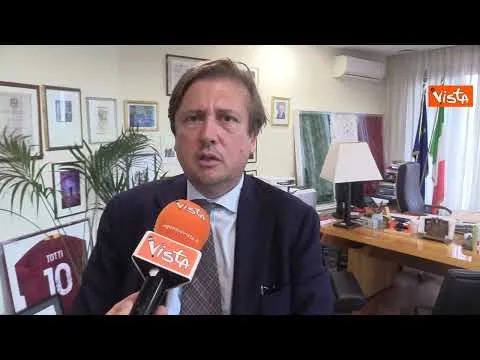 Covid-19, Sileri: "Sarà un'estate tranquilla e normale"
