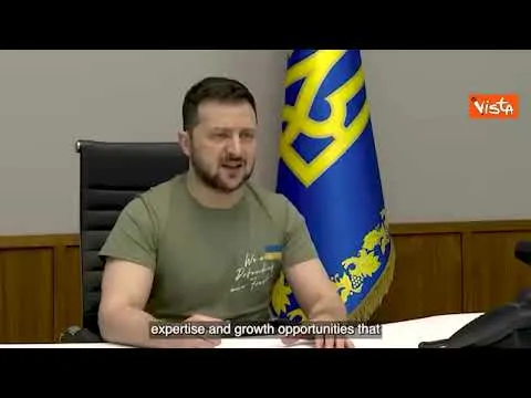 Zelensky: "Abbiamo bisogno di un nuovo piano Marshall per l'Ucraina"