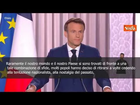 SOTTOTITOLI Macron: "Francia ha scelto progetto di indipendenza in mondo destabilizzato"