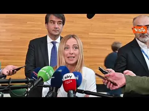 Governo, Meloni: "Draghi passa giornate a mettere d'accordo partiti. Non può fare la differenza"