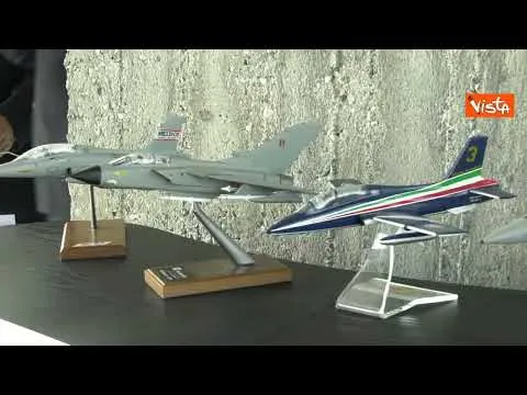 Frecce Tricolori su palazzi Regione Lombardia, Fontana: Grazie Aeronautica, ci ha regalato emozioni