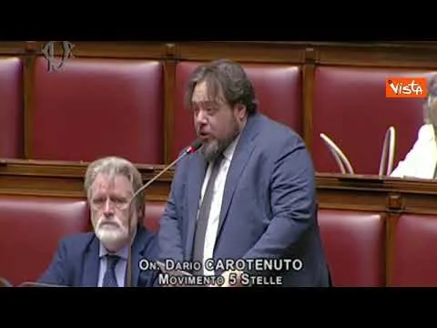 Morte De Masi, Carotenuto (M5s) lo ricorda alla Camera: "Voleremo sempre alto"