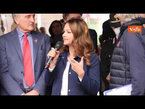 Race for the Cure, l'inaugurazione del Villaggio della Salute a Roma con il gruppo Fs