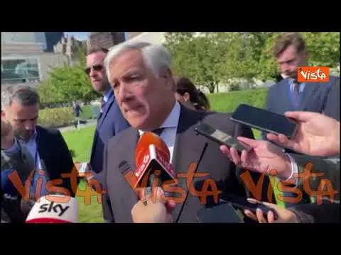 Tajani: "Assolutamente giusto parlare di Ucraina, ma tema delle migrazioni da non sottovalutare"