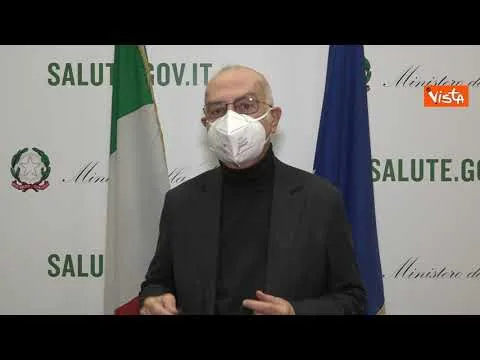 Rezza: "Delta e Omicron circolano insieme, a Natale precauzioni e accelerare con terze dosi"