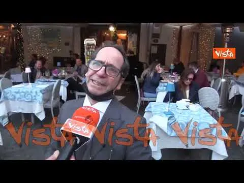"Non faremo più i vigili urbani", i gestori dei bar di Roma sulla fine dell'obbligo di green pass