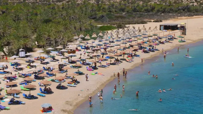 Concessioni balneari, la Calabria detta nuovi criteri per le spiagge