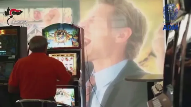 Slot manomesse e controlli pilotati: 15 indagati