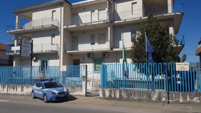 In 30 in un bar di Taurianova, locale chiuso e multe per 6 avventori