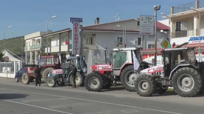 Protesta degli agricoltori in Calabria: la vicinanza della Diocesi di Crotone