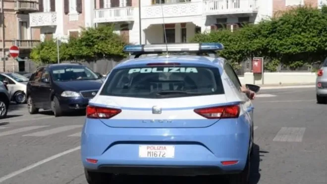 Crotone, arrestato 24enne per spaccio: era in possesso di mezzo chilo di cocaina