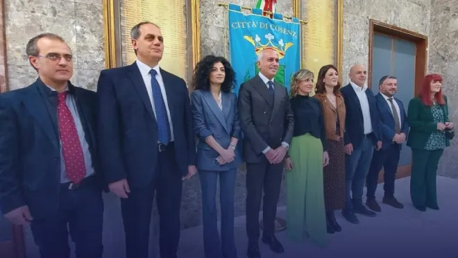 Cosenza, presentata la Giunta del sindaco Franz Caruso: otto gli assessori in squadra