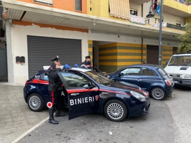 Omicidio a Cosenza. Donna uccide un vicino di casa e si costituisce