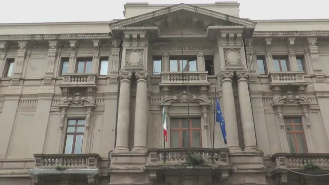 Protesta agricoltori a Davoli, il prefetto di Nuzzo riceve i manifestanti