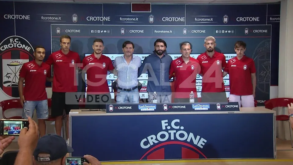 VIDEO | Calcio, Fc Crotone: Vrenna e Di Bari soddisfatti del mercato