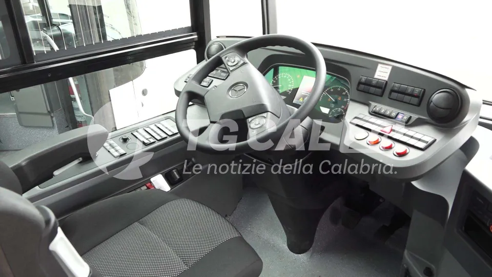 Autista aggredito e picchiato su bus della linea Locri-Martone