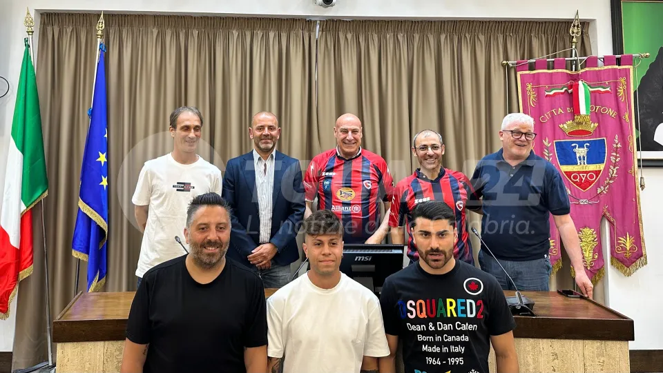 Beach soccer: Crotone, la prima voltA tra i grandi