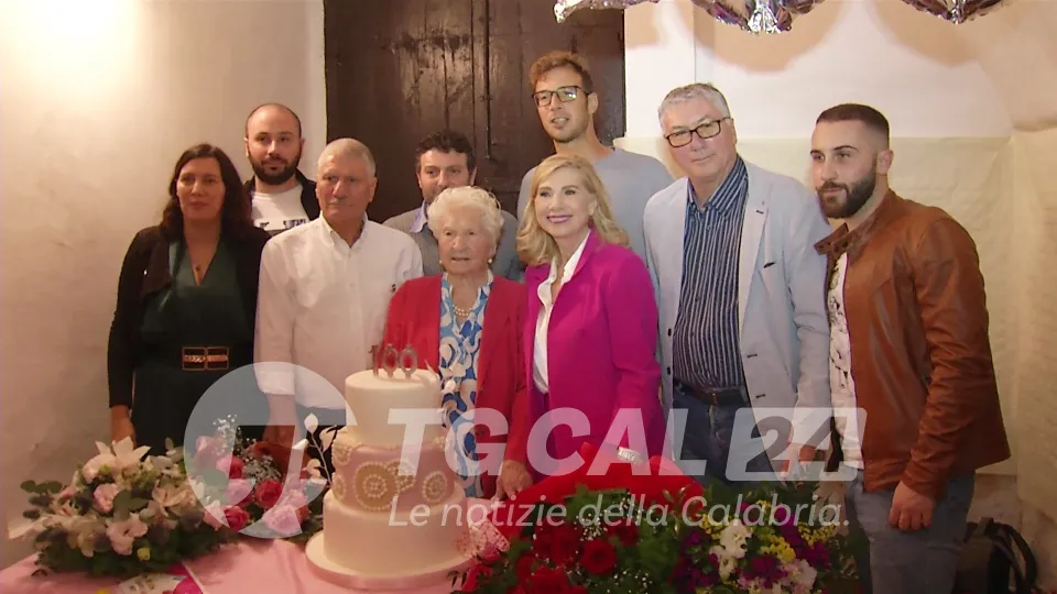GLI SPECIALI DI VIDEO CALABRIA | Buon centesimo compleanno Caterina Galloro