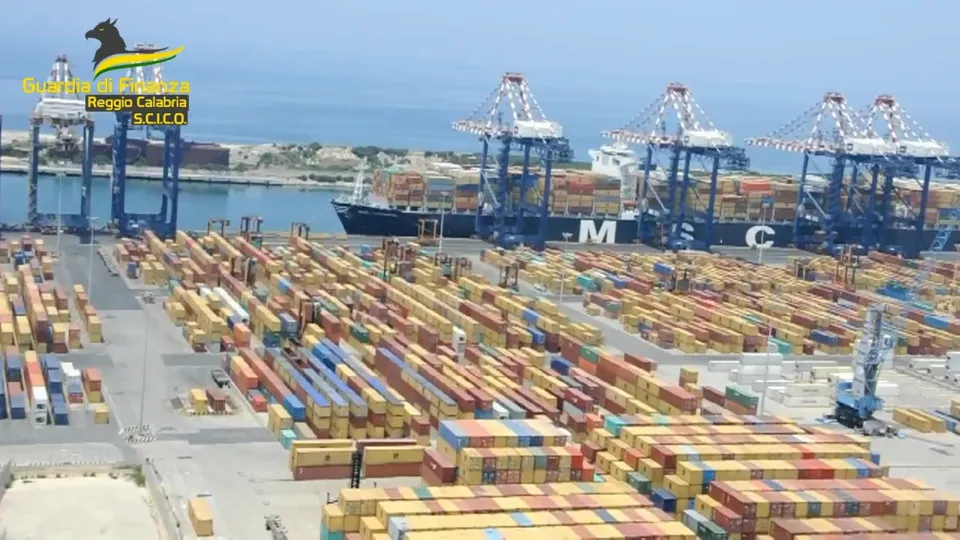Sequestrati 150 kg di cocaina al porto di Gioia Tauro: arrivava dalla Cina