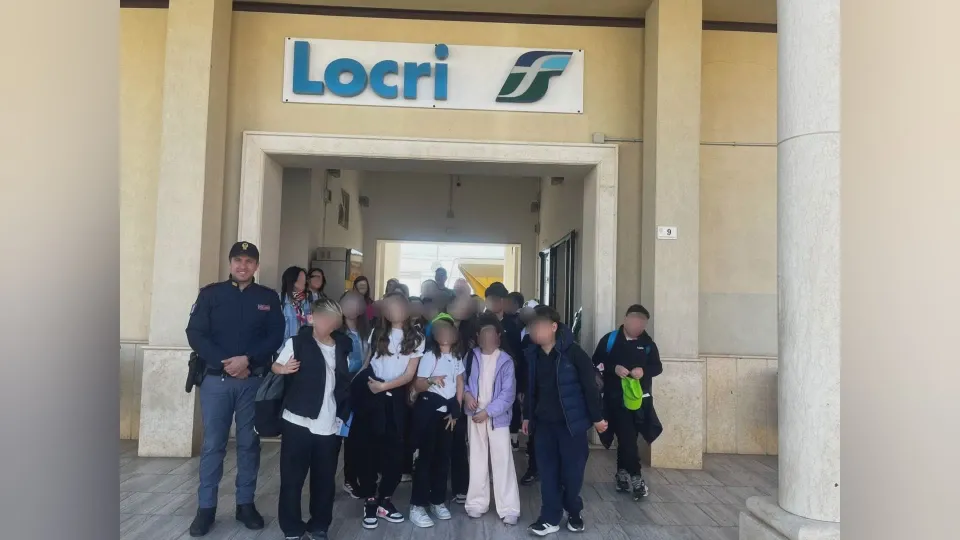 Locri, studenti in stazione per imparare la sicurezza ferroviaria