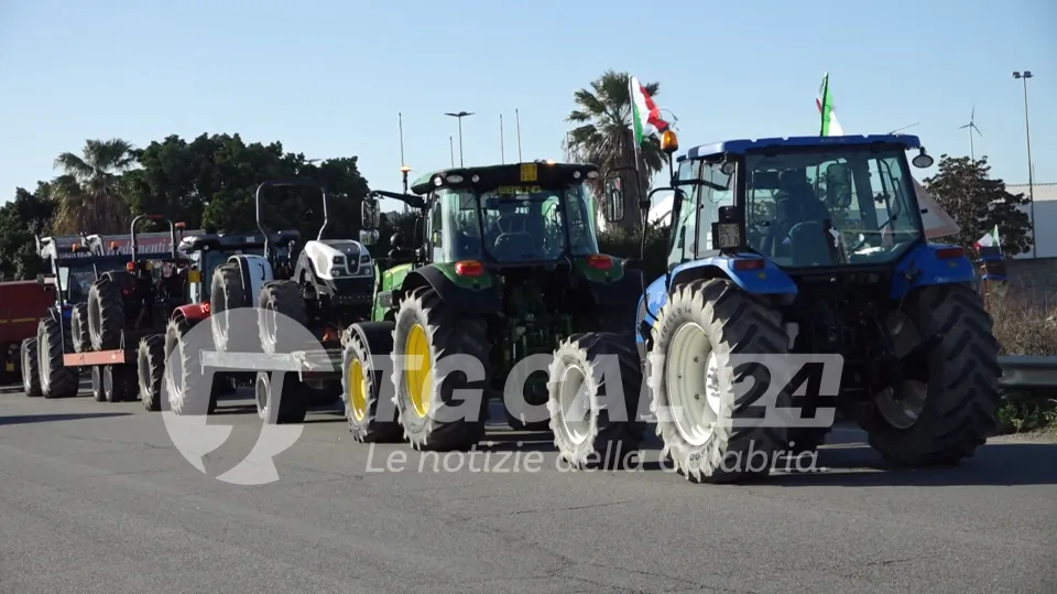 Continua la protesta degli agricoltori: disagi a Crotone e Lamezia Terme