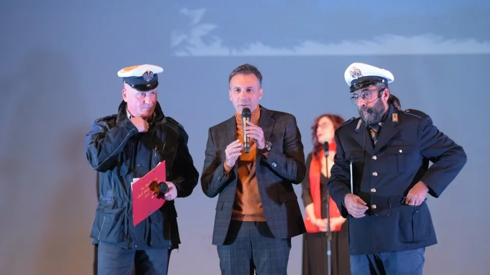 Catanzaro, la Befana del poliziotto 2020 dedicata agli agenti uccisi a Trieste