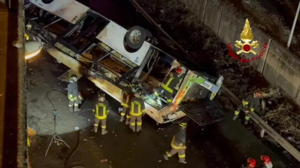 Tragedia del bus a Mestre, Occhiuto: «Cordoglio della Calabria per le vittime»