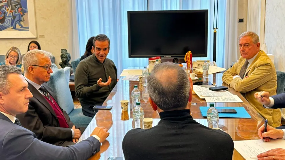 Vertenza Abramo CC, altri tre mesi di proroga per cercare una soluzione