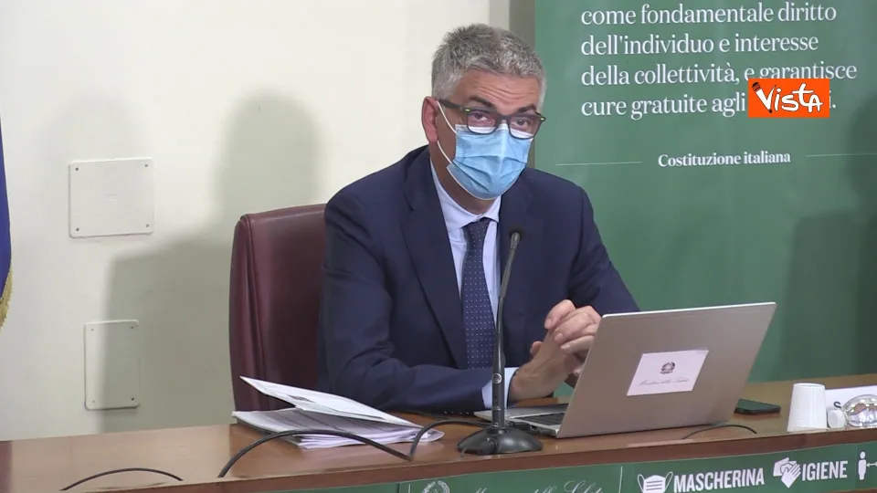 Coronavirus, Brusaferro (Iss): «Questa settimana curva dei contagi in calo in tutte le regioni» (VIDEO)