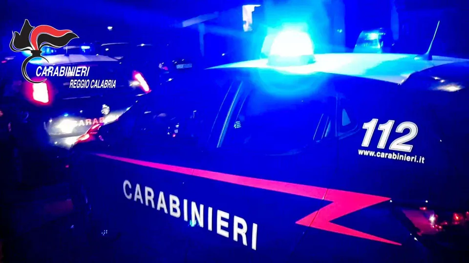 San Ferdinando, lite nella tendopoli finisce nel sangue: un ferito