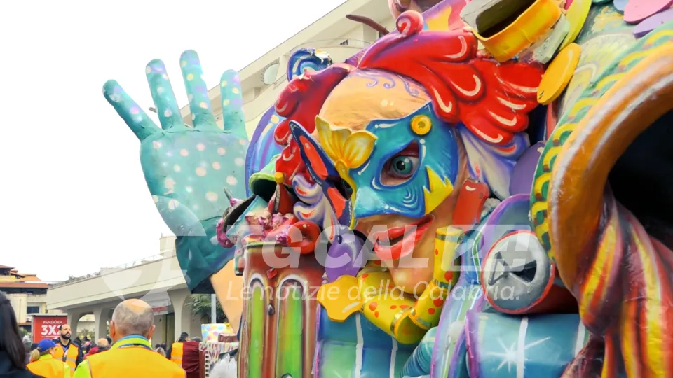 Carnevale, torna la sfilata di martedì grasso a Cirò Marina