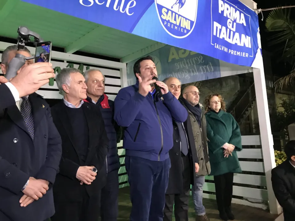 Salvini (Lega) a Botricello: “La ‘ndrangheta è una merda che spazzeremo”