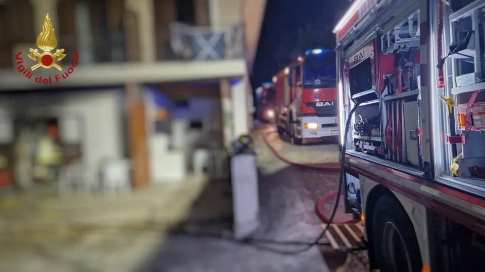 Esplosione in B&B a Mileto, deceduta anche la bambina