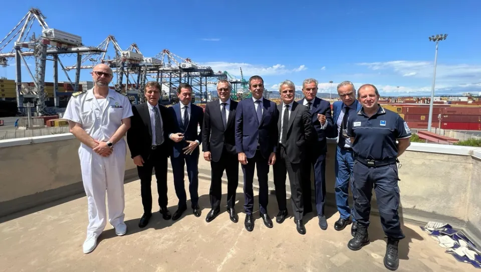 Gioia Tauro, visita al porto per il presidente di Confindustria Carlo Bonomi: si guarda al futuro