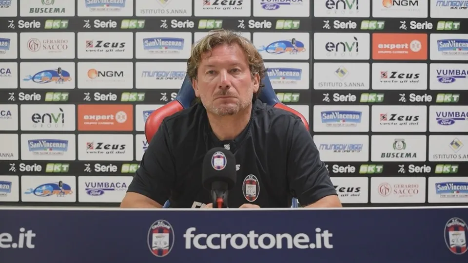 SERIE A | Calcio, l'F.c. Crotone ha esonerato l'allenatore Giovanni Stroppa