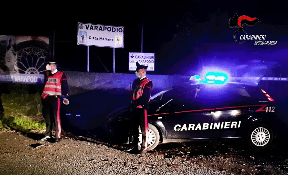 False attestazioni per ricevere buoni alimentari Covid: pizzicate altre 13 persone nel Reggino