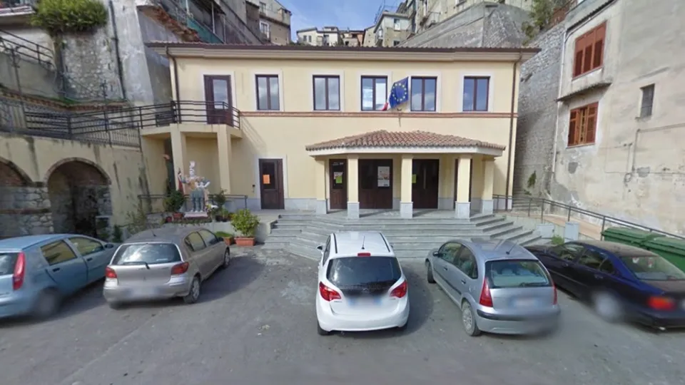 Prorogato di altri sei mesi lo scioglimento del consiglio comunale di Guardavalle